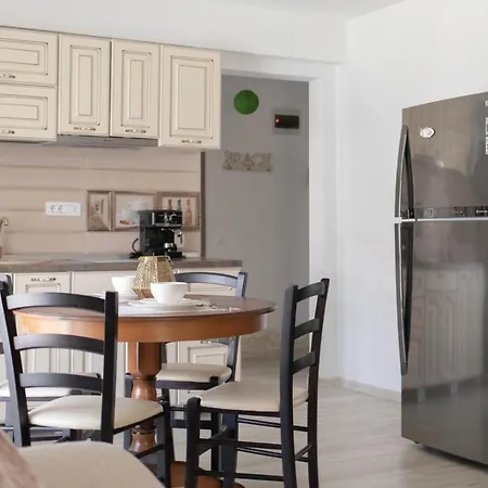 Holidays Summer Vibes Mamaia Nord Appartement Năvodari