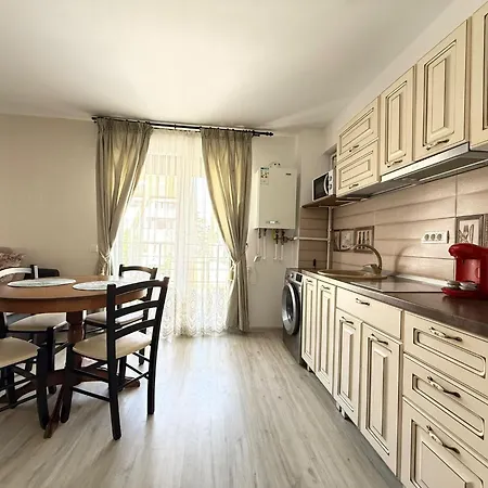 Holidays Summer Vibes Mamaia Nord Апартаменты *
