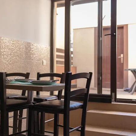 Holidays Summer Vibes Mamaia Nord 公寓 *